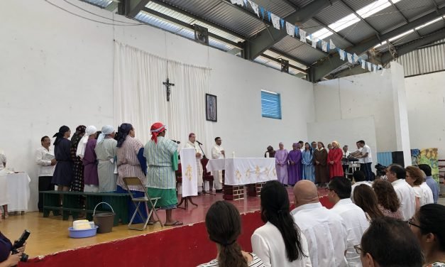 En contra arzobispo de Yucatán de “feminismo rabioso” (vídeo)