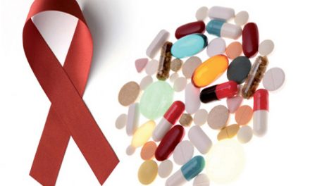 Nueva política federal por antiretrovirales preocupa a  personas con VIH