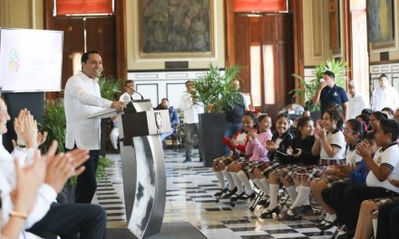 “Ver Bien para Aprender Mejor” llegará a más de 317 mil alumnos yucatecos