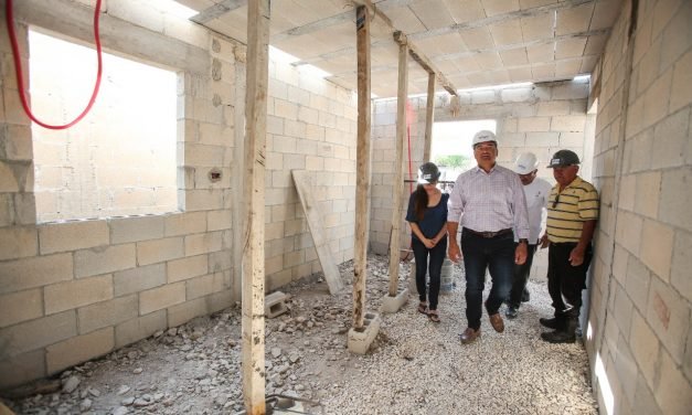Ayuntamiento de Mérida beneficia a más familias con mejores condiciones de vida