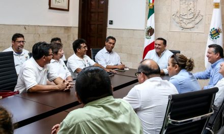 Locatarios y Ayuntamiento Mérida revisan temas de mercados urbanos