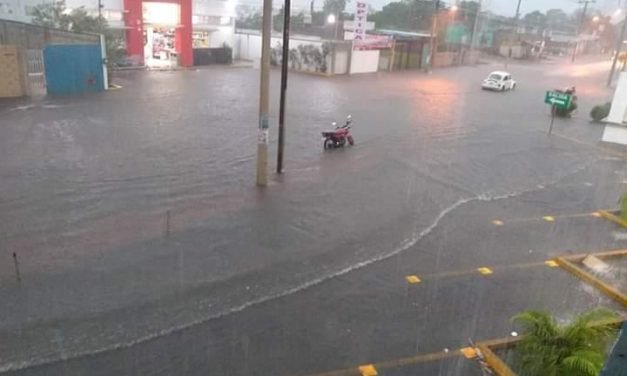 Daños en 16 viviendas, encharcamientos y apagones por tormenta
