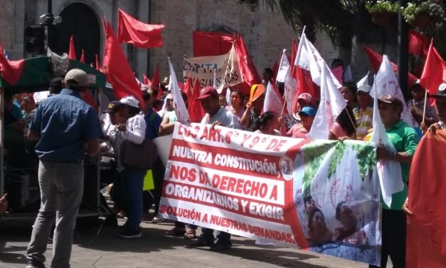 Antorchistas resisten nueva política de apoyos sin intermediarios (Video)