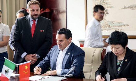 Tema de energías limpias, con posible inversión china para Mérida
