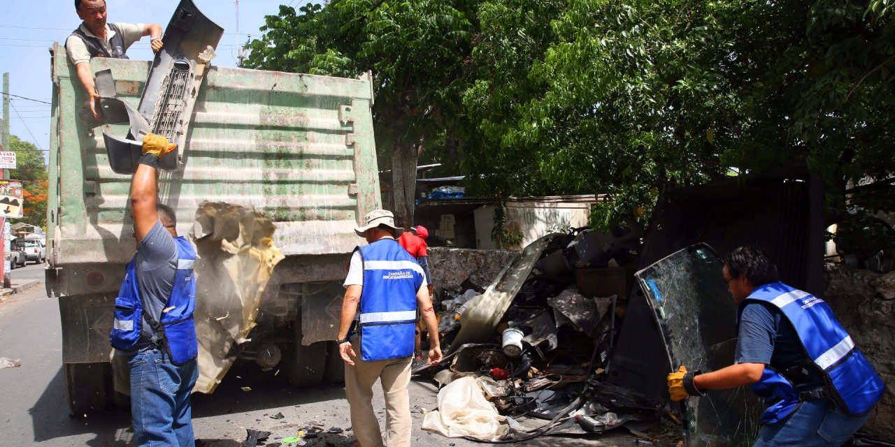 Más de 833 toneladas de cacharros recogidas en colonias y comisarías de Mérida