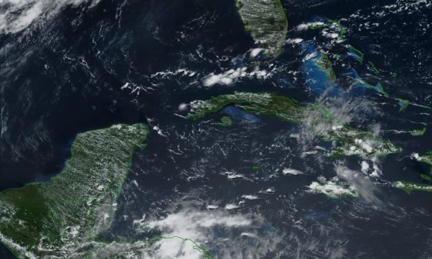 Calor no cede en Península de Yucatán, pero potencial de lluvias disminuirá el jueves