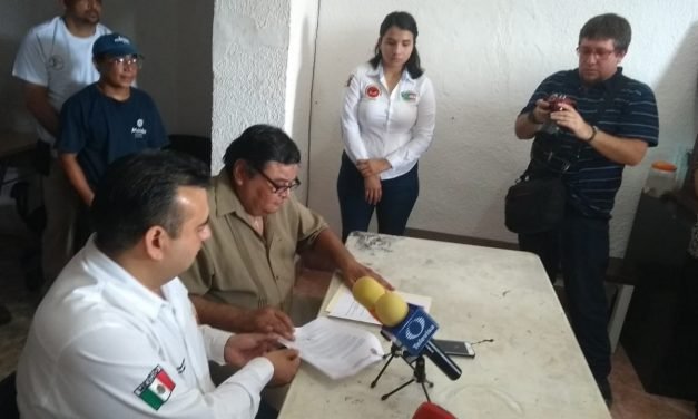Central de trabajadores ligada a Morena afilia en Yucatán otro sindicato
