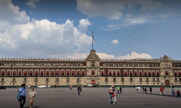 A Tiro de Piedra – El gabinete, la soberbia y la incertidumbre