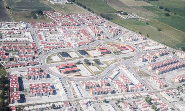 Paran construcción en Santa Lucía hasta aclarar NAIM