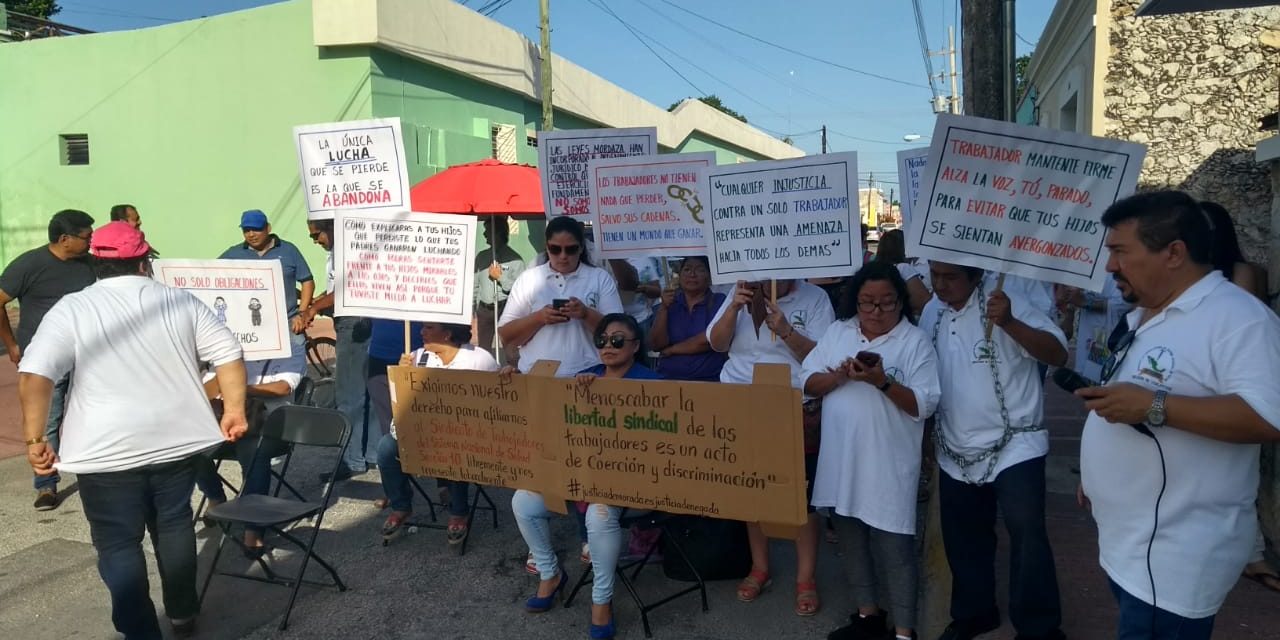 Despedidos de Salud de Yucatán radicalizan protesta (Video)
