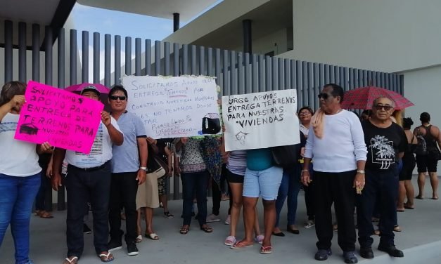 Habitantes de Chelem se inconforman con alcalde de Progreso