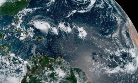 Florida se prepara para el ‘monstruoso’ huracán Dorian