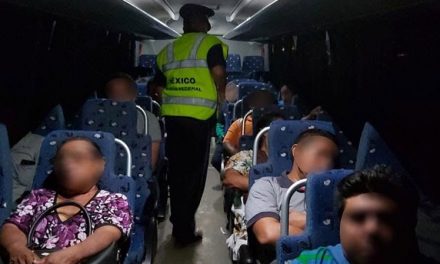 Asaltan encapuchados a pasajeros que regresaban de Chetumal a Mérida