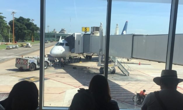 Desvían avión a Minatitlán por emergencia de ex magistrado yucateco