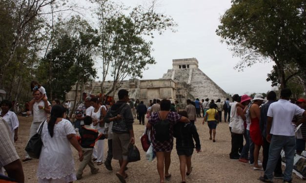 Reviven exigencia de cese de funcionarios de INAH-Yucatán