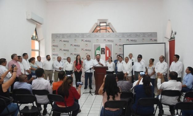 Líderes agrarios y PRI “preocupados” por menos dinero al campo