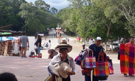 Locatarios en Chichén Itzá tienen en mira a funcionario de Cultur