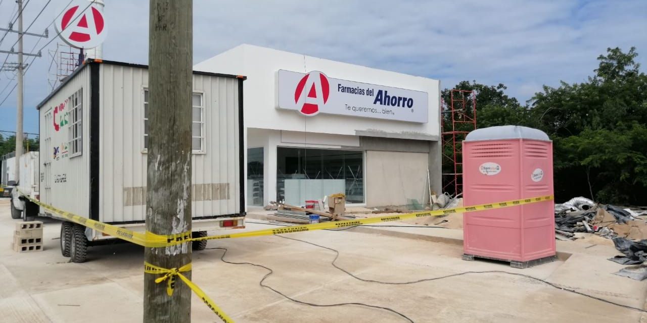 Muere en farmacia en construcción en Ciudad Caucel