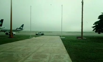 Niebla retrasó ocho vuelos de salida desde Mérida (Video)