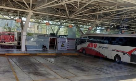 Escapa de CdMx, pasa por Mérida y la interceptan en Cancún