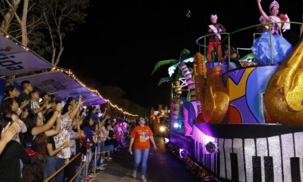Ciudad Carnaval arranca con 47 mil personas en Desfile de Corso