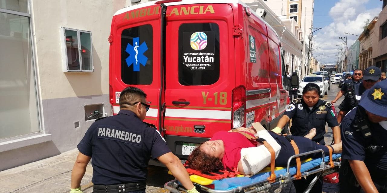 Motociclista lesionada por choque con Verna (Video)