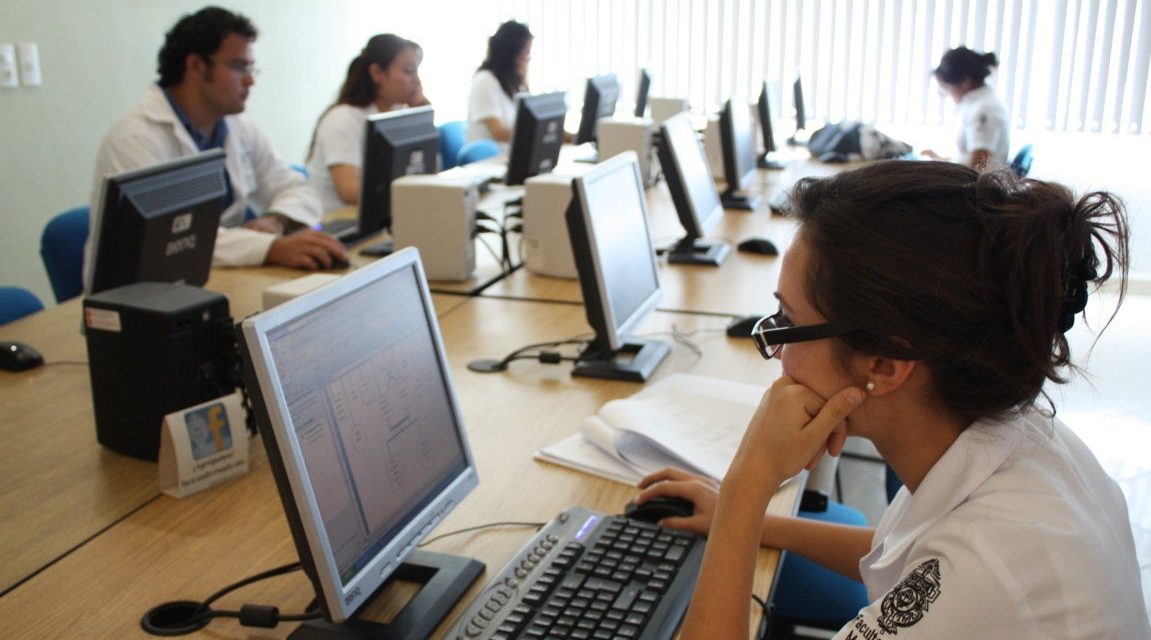 UADY, con 32 estudiantes yucatecos en extranjero; alberga a 121 de otros países