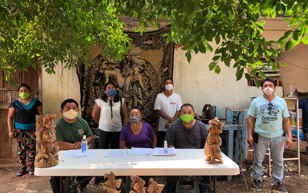 Artesanos-comerciantes de Chichén Itzá: rezagados de apoyos oficiales