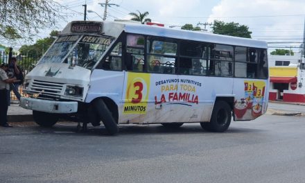 Imprudencia: autobús pierde llanta por rotura mecánica en “carrerita”