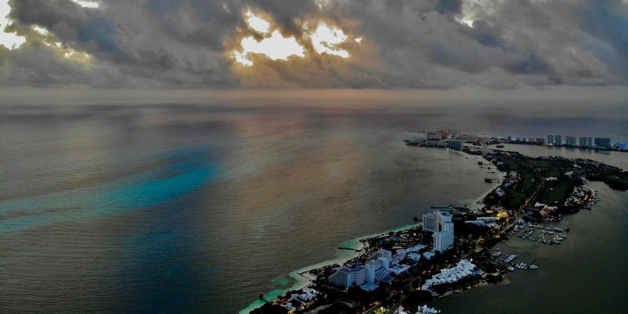 Cancún, primero en Continente Americano con sello de viajes seguros