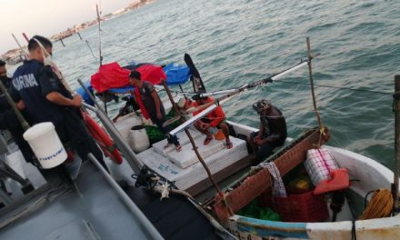 Rescatados cuatro pescadores al noroeste de puerto Progreso