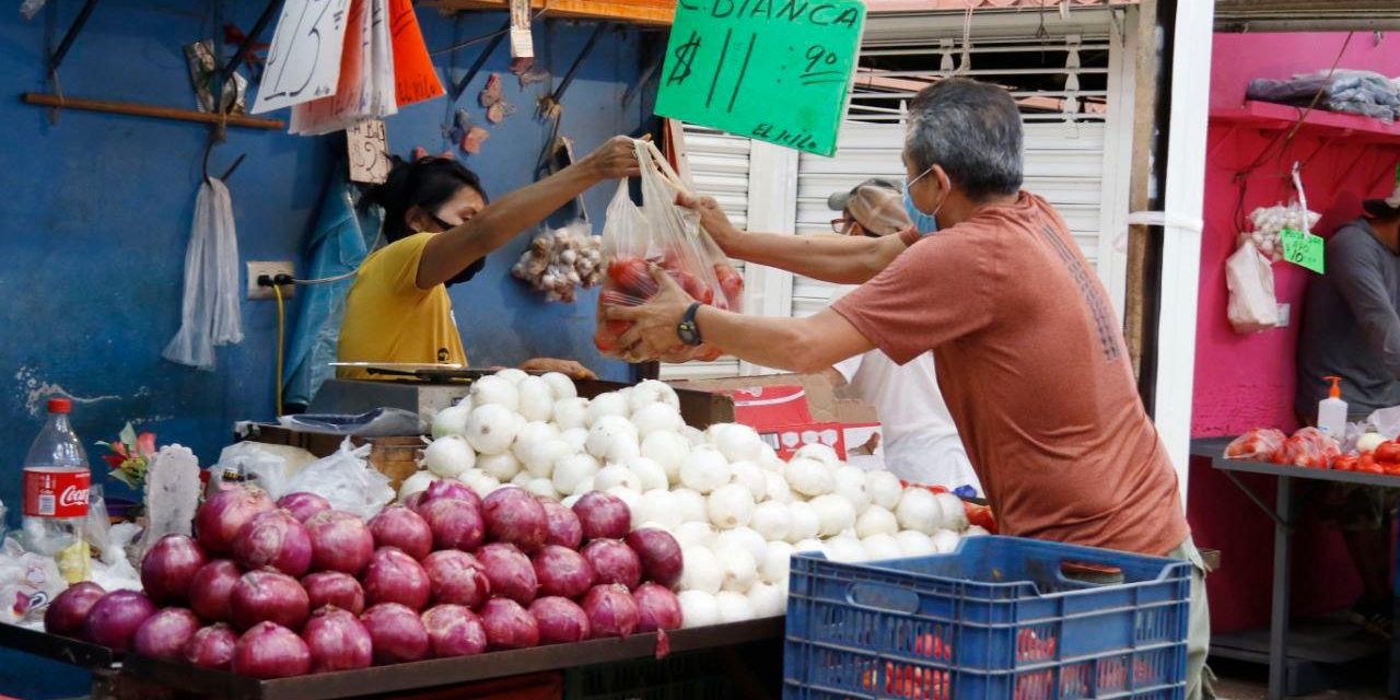 Mercados “Lucas de Gálvez” y “San Benito”, otra vez con nuevo horario