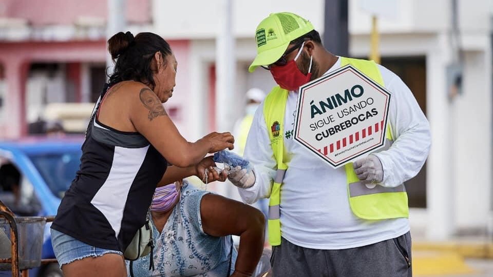 Con 21 muertos Quintana Roo este jueves; baja cifra de contagiados