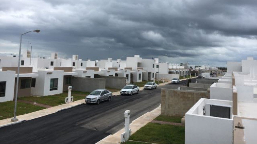 Facilitan acceso de familias a más de siete mil viviendas de tipo social