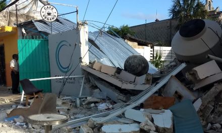 Aún cerrada por contingencia sanitaria, explota cafetería en Cozumel