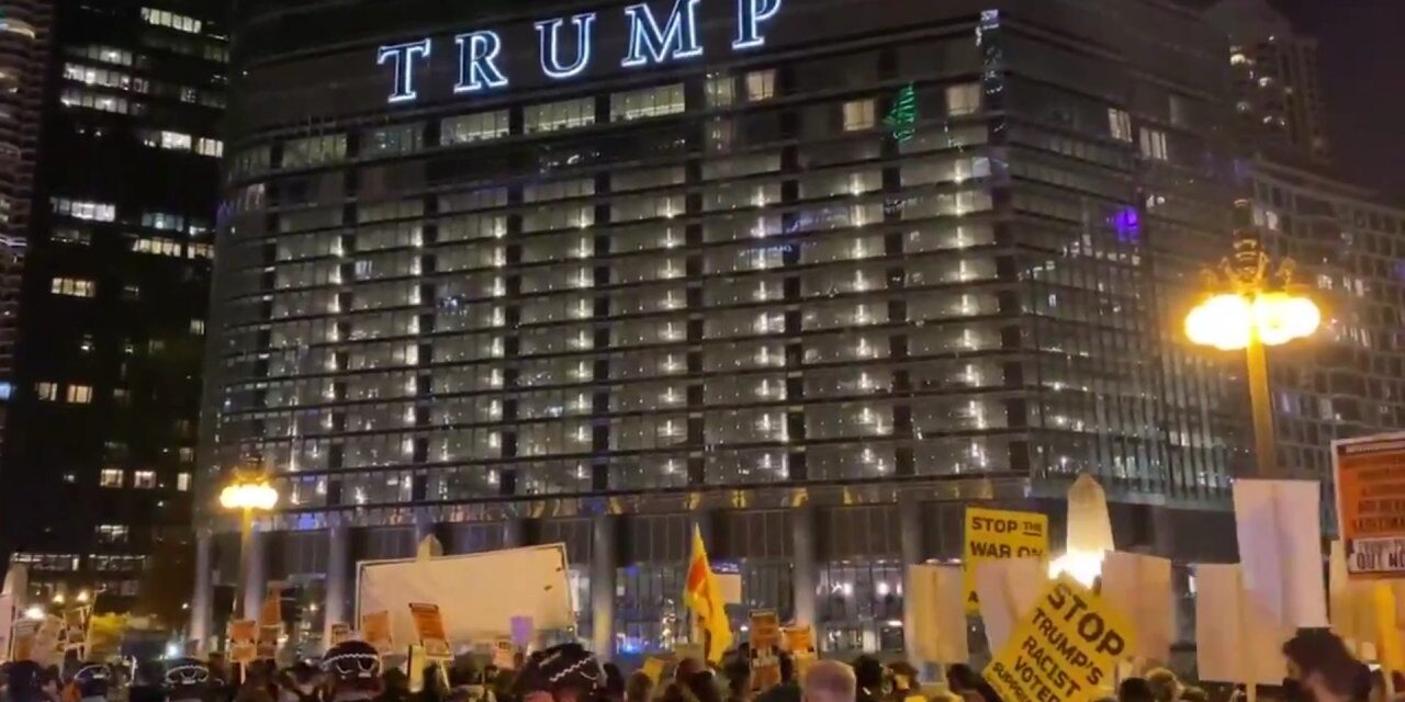 “Esta fue una elección robada”, se queja Donald Trump