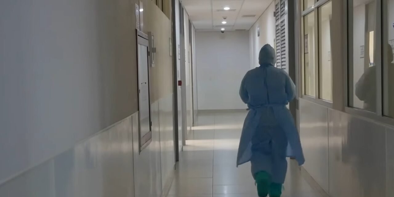 Virus con moderada estabilidad; mueren abuelitas de 92 y 93 años