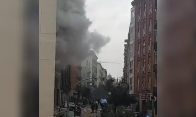 Al menos dos muertos tras fuerte explosión en edificio del centro de Madrid