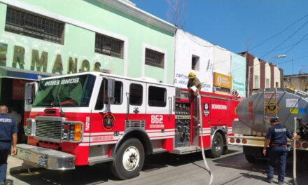 Incendio en zapatería del centro de Mérida, segundo de su tipo en un mes