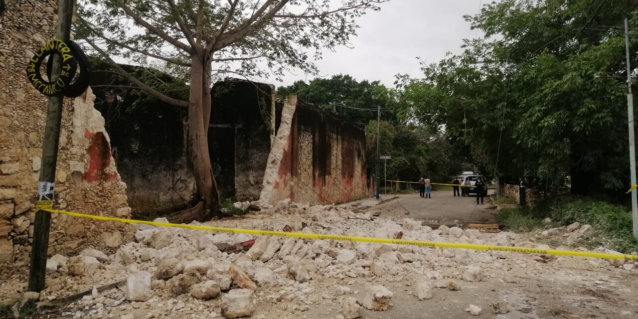 Derrumbe en antigua hacienda de San Luis Chuburná por viento y lluvia (Video)
