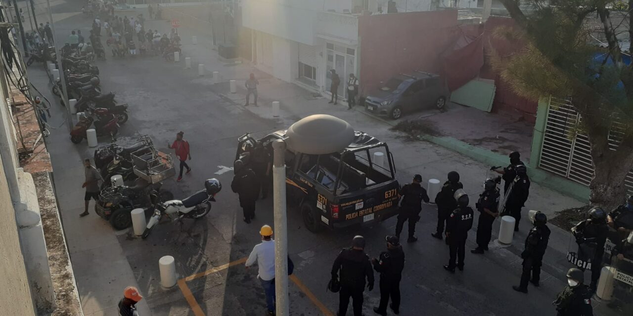 Desalojan bloqueo en Puerto de Altura de Progreso
