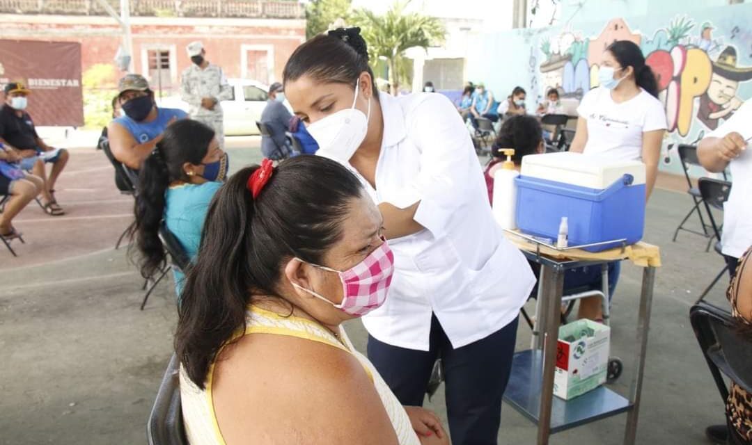 Suben hospitalizaciones; mueren 10 mujeres y cinco hombres
