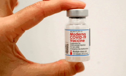 Cofepris autoriza la vacuna de Moderna para su uso de emergencia en México