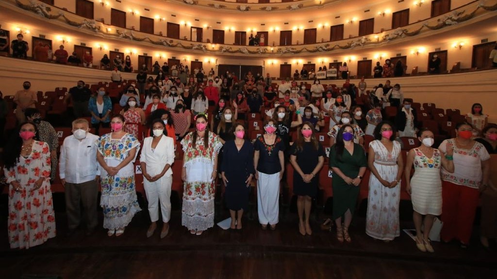 Congreso de Mujeres Políticas: denuncian y celebran