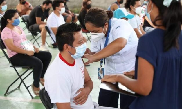 Se desploman contagios de Covid; mueren cinco de 54 a 79 años