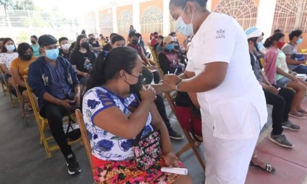 Ligero incremento de contagios y hospitalizaciones este martes
