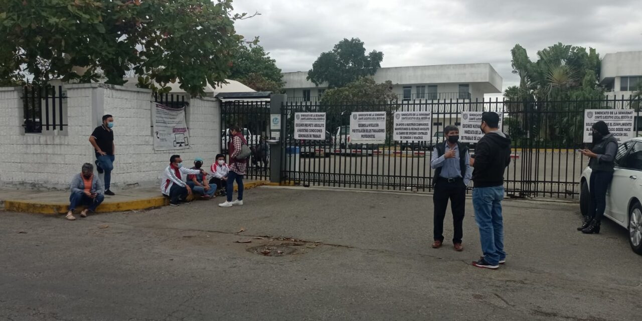 Bloquean edificio y cierran accesos a oficinas de Conagua en Yucatán