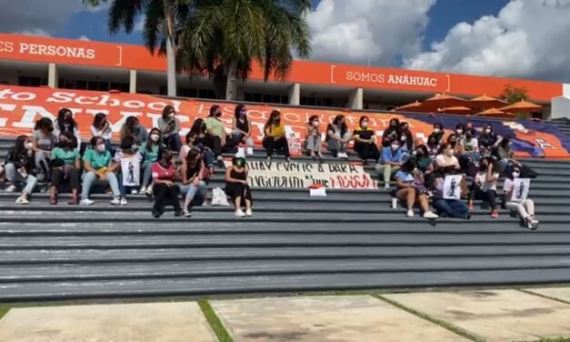 Pasan de la denuncia pública a la protesta en la Anáhuac Mayab