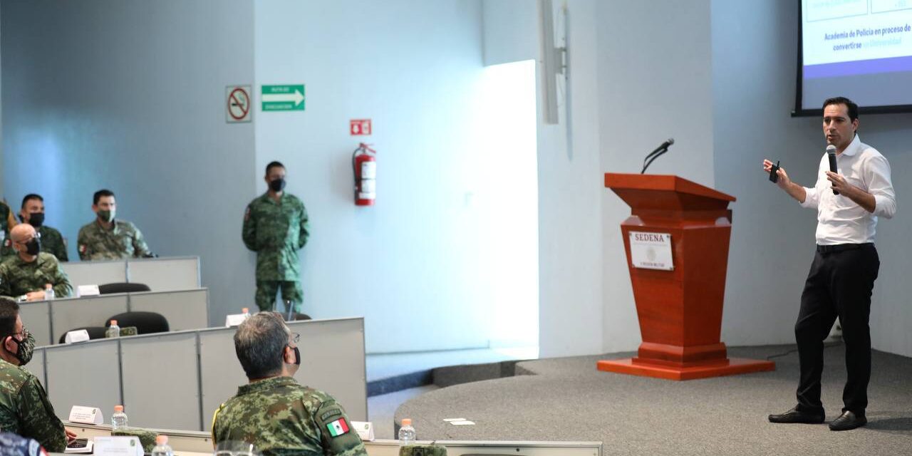 “El Estado de Yucatán como modelo de desarrollo y seguridad”, tema de Vila ante militares