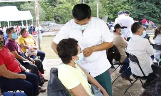 Retroceden contagios a casi 400 en un día; muere abuela nonagenaria